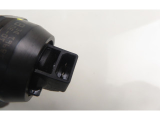 Vstřikovač 0414720215, 038130073AG Volkswagen Caddy BJB