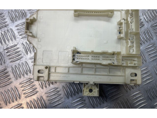 Блок предохранителей 1791H0A1, 1571H0A Mitsubishi Colt