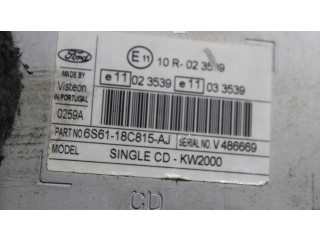 Радио/ проигрыватель CD/DVD / навигация