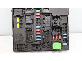 Pojistková skříňka 284B74NM3A Nssan Leaf I (ZE0) 2011