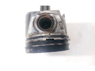 Поршень с шатуном Volkswagen PASSAT B6