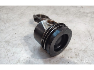 Píst Volkswagen Tiguan CFFB