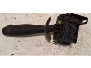 Ручка стеклоочистителей 8200117208, 91167494C   Renault Trafic II (X83)