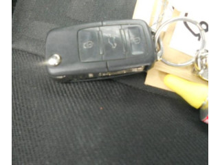 Зеркало электрическое Volkswagen Golf Plus 2005 - 2013 года