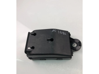 Блок предохранителей  32209198, NO3202   Volvo XC90    