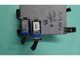 Блок предохранителей 00519217570 Opel Combo D