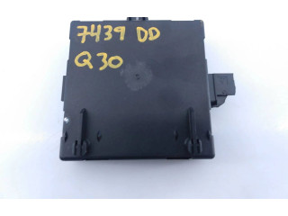 Блок управления A1669004002 Infiniti Q30