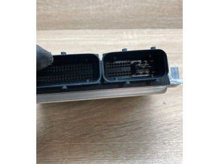 Блок управления двигателем Блок управления 038906019KC, 0281011204   Volkswagen PASSAT B7