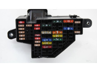 Блок предохранителей Volkswagen Jetta V