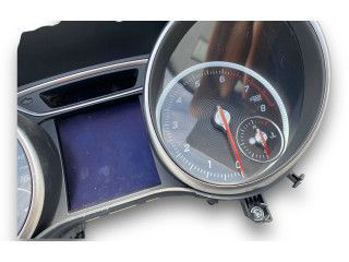 Přístrojová deska Mercedes-Benz GLA W156 2015 A1569001304