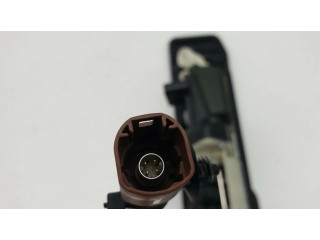 Выключатель открытия задней двери