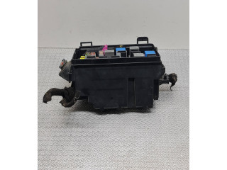 Блок предохранителей 13292736   Opel Meriva B    