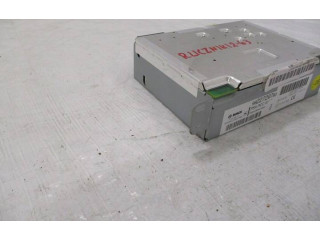 Радио/ проигрыватель CD/DVD / навигация