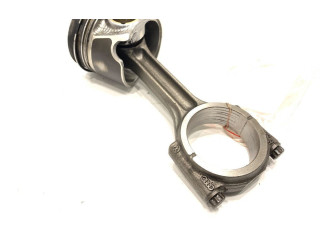  Поршень с шатуном  04LA  Skoda Kodiaq  