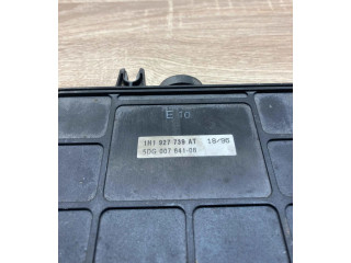 Блок управления коробкой передач 01M927733G, 5DG00765108   Volkswagen PASSAT B4