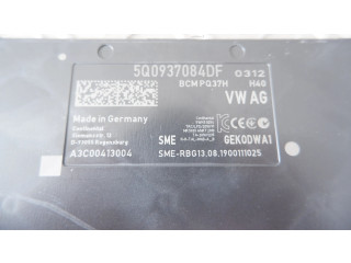 Комфортный модуль 5Q0937084DF, 5Q0937084DF    Volkswagen Tiguan