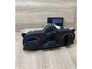 Блок управления климат-контролем MB947678, 9041704687 Mitsubishi Carisma