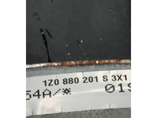 Подушка безопасности водителя 1Z0880201S Skoda Octavia Mk2 (1Z)