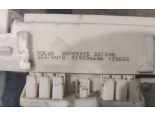 Блок предохранителей Volvo C30
