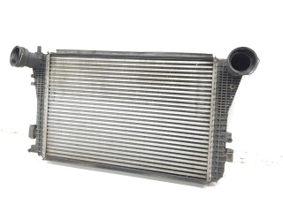 Интеркулер  1K0145803T, 1K0145803S   Volkswagen Golf Plus 