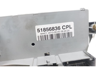 Блок предохранителей 51856836, 51856836 Lancia Delta