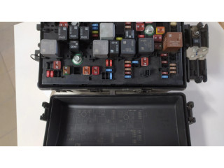 Блок предохранителей 13275881, 13253551   Opel Insignia A    