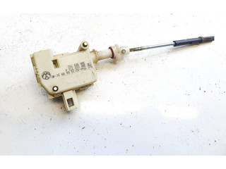 Двигатель центрально замка 3b0810773a, 3b0959782 Skoda Octavia Mk1 (1U)