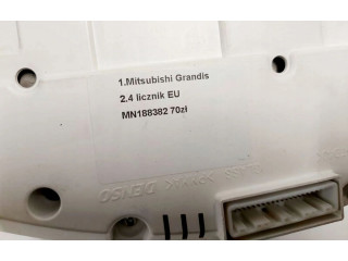 Панель приборов Mitsubishi Grandis