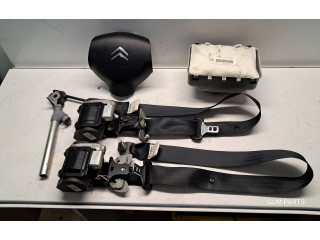 Подушка безопасности водителя 7030A141XA, 608208100A   Citroen C-Crosser