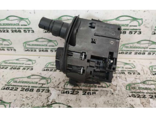 Переключатель дворников 8201590631B Renault Clio III