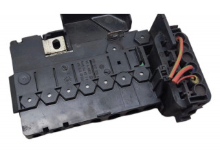 Блок предохранителей 6R0937550A Skoda Rapid (NH)