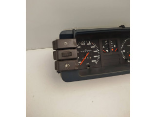 Přístrojová deska Audi 80 90 B2 1984 81117331, LEDZU