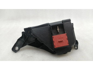 Pojistková skříňka A2135403939 Mercedes-Benz EQC 2021