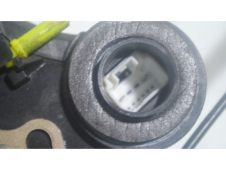 Zámek zadních dveří Toyota Avensis T250 2003