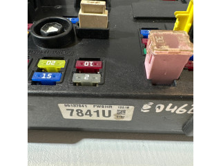 Блок предохранителей 95137841, 7841U   Chevrolet Captiva    