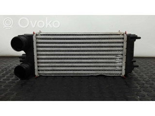 Интеркулер FT76-6K775-BA, 1882817 Ford Transit Courier