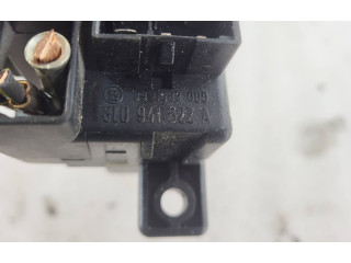 Блок предохранителей  8L0941822A, 890003000   Audi A6 S6 C5 4B    