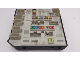 Pojistková skříňka 284B60008R, 8229375285 Renault Megane III 2010