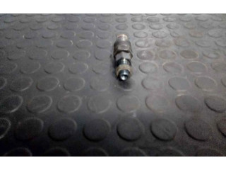 Vstřikovač 90356178   Opel Corsa B     