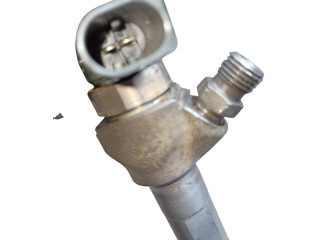 Форсунка 03L130277J    Volkswagen Touran II  CFHC 