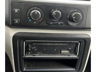 Зеркало электрическое Skoda Fabia Mk2 (5J) 2007 - 2014 года