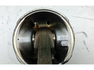 Píst 084267 Opel Astra K