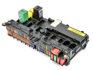 Pojistková skříňka YQE500240, YMD504280 Land Rover Range Rover L322 2005