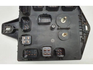   Pojistková skříňka AD43-14A173-AA   Aston Martin Rapide 2015