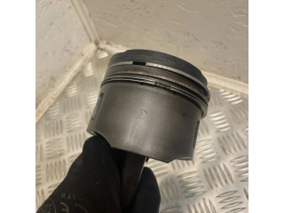  Поршень с шатуном    Jeep Grand Cherokee (WJ) для дизельного двигателя 2.7