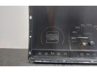 Панель приборов 39609270   Seat Ibiza I (021A)       