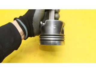 Píst Audi A8 S8 D4 4H