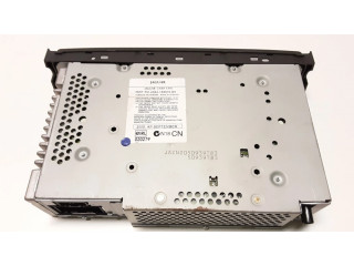 Радио/ проигрыватель CD/DVD / навигация