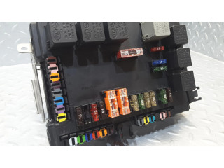   Pojistková skříňka A2215403250, A2215450801   Mercede-Benz S W221 2007