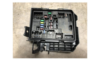 Блок предохранителей 284B65716R, 284B65716R Dacia Sandero III